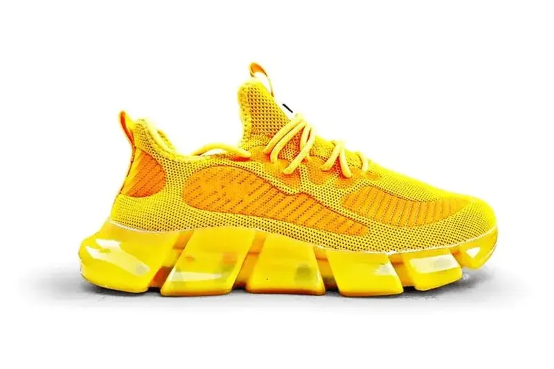 Triumph Mustard VAYA sneakers